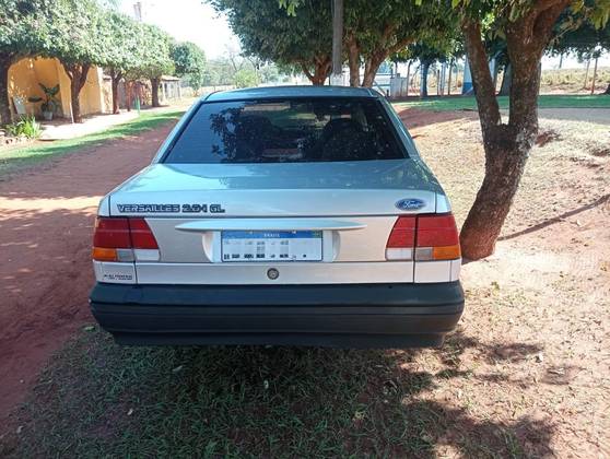 FORD VERSAILLES 1.8 GL 8V ÁLCOOL 4P MANUAL FORD VERSAILLES 1.8 GL 8V ÁLCOOL 4P MANUAL